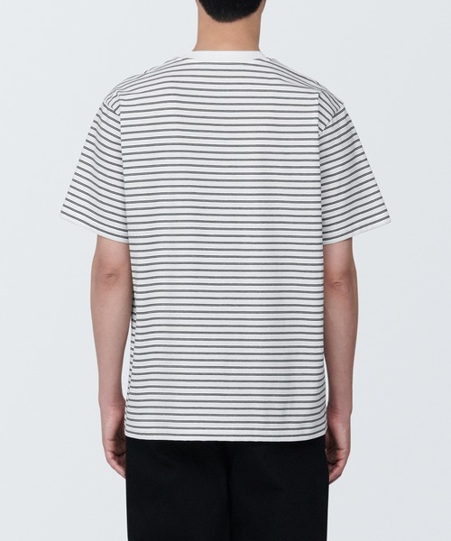 無印良品(ムジルシリョウヒン)の「紳士 天竺編みクルーネック半袖Tシャツ(ボーダー)(Tシャツ/カットソー・メンズ・ブラック系/オレンジ系4/グリーン系4/ホワイト系8/グレー系その他/ブルー系8/ダークグリーン系1/レッド系8・XS/S/M/L/XL)」の11枚目の写真