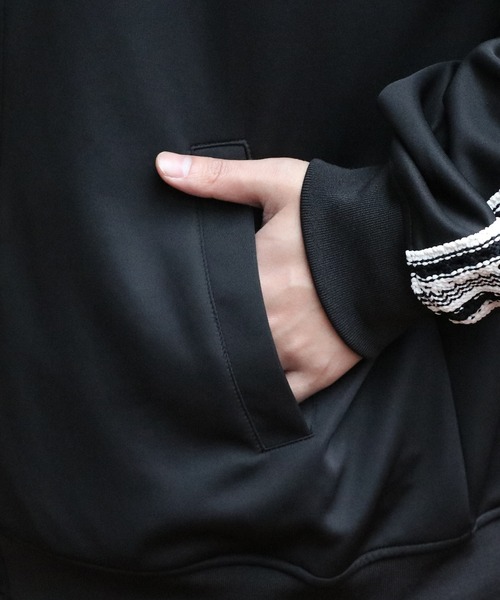 ８(eight)（エイト）の「トラックジャケット（ジャージ・メンズ・ベージュ系その他2/ブラック/ベージュ系その他/ワイン・MEDIUM/LARGE）」の5枚目の写真