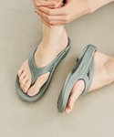OOFOS(ウーフォス)の「シューズ(サンダル)」