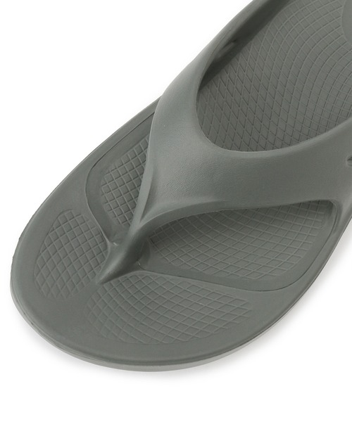 OOFOS（ウーフォス）の「【OOFOS】OOriginal リカバリーサンダル（サンダル・レディース・ブラック/オリーブ/ベージュ・23/24/25）」の12枚目の写真