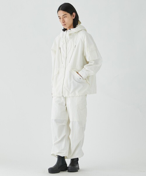 marka（マーカ）の「STUDIOUS別注 TECH ECWCS JACKET（ミリタリージャケット・メンズ・ホワイト/ブラック/ダークグレー・1/2）」の6枚目の写真