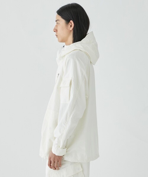 marka（マーカ）の「STUDIOUS別注 TECH ECWCS JACKET（ミリタリージャケット・メンズ・ホワイト/ブラック/ダークグレー・1/2）」の8枚目の写真