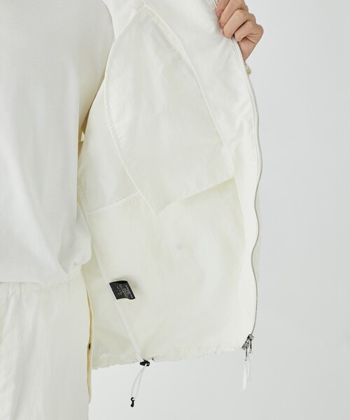 marka（マーカ）の「STUDIOUS別注 TECH ECWCS JACKET（ミリタリージャケット・メンズ・ホワイト/ブラック/ダークグレー・1/2）」の22枚目の写真