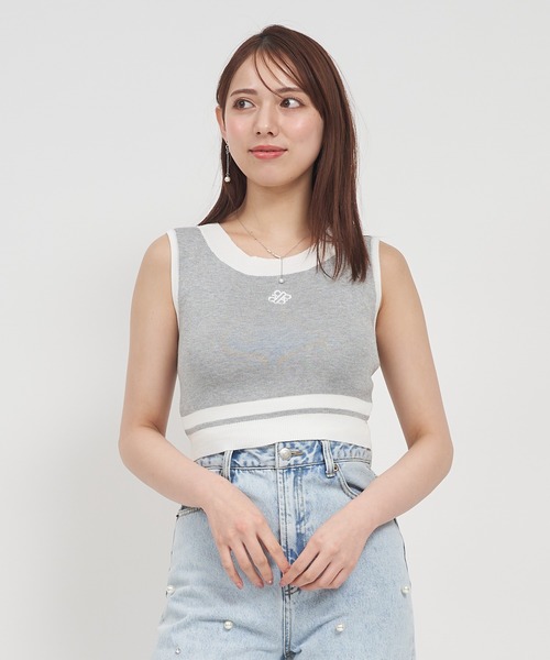 ROYAL PARTY（ロイヤルパーティー）の「配色ロゴ刺繍クロップドニットトップス（ニット/セーター・レディース・ブラック/グレー/オフホワイト・FREE）」の6枚目の写真