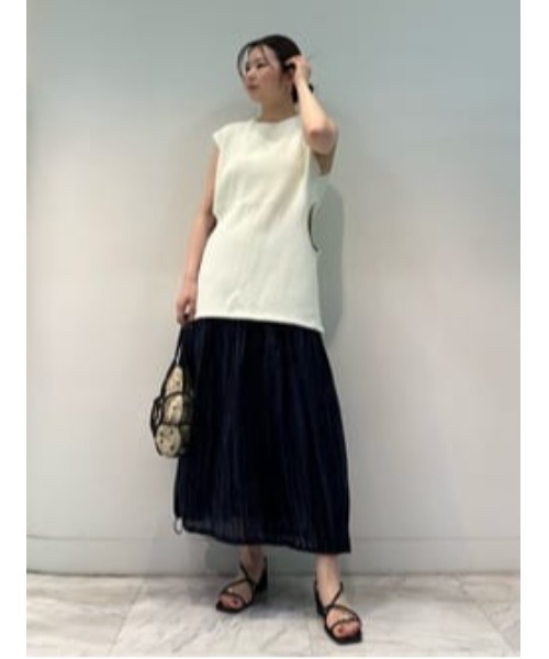 JILL STUART（ジルスチュアート）の「◆サイドオープンニットトップス（ニット/セーター・レディース・ホワイト/ブラック・FREE）」の4枚目の写真