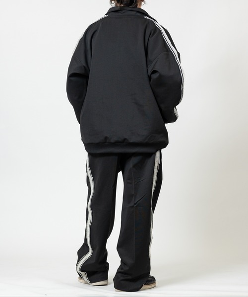 THRASHER(スラッシャー)の「【3】〔THRASHER/スラッシャー〕サイドライン ワイドトラックパンツ(ジャージ・メンズ・オフホワイト/グリーン/ブラック/ベージュ・LARGE/MEDIUM/X-LARGE)」の16枚目の写真