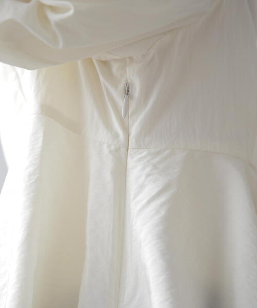 FREE'S MART（フリーズマート）の「◆オフショルペプラムブラウス（シャツ/ブラウス・レディース・ブラック/ホワイト/イエロー・FREE）」の6枚目の写真