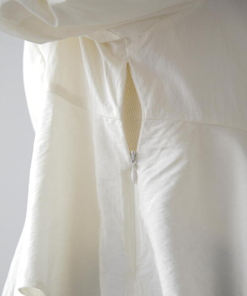 FREE'S MART（フリーズマート）の「◆オフショルペプラムブラウス（シャツ/ブラウス・レディース・ブラック/ホワイト/イエロー・FREE）」の7枚目の写真