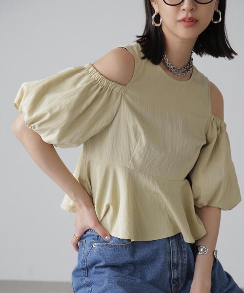 FREE'S MART（フリーズマート）の「◆オフショルペプラムブラウス（シャツ/ブラウス・レディース・ブラック/ホワイト/イエロー・FREE）」の12枚目の写真