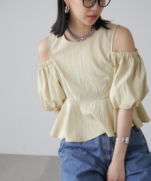 FREE'S MART（フリーズマート）の「◆オフショルペプラムブラウス（シャツ/ブラウス・レディース・ブラック/ホワイト/イエロー・FREE）」の14枚目の写真