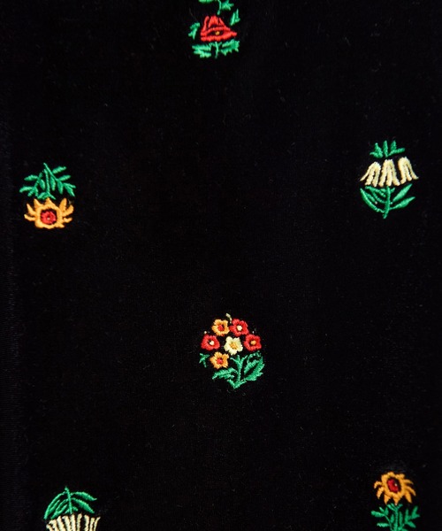 CHILD WOMAN(チャイルドウーマン)の「ベロアカラフル刺繍 きんちゃくBAG(ハンドバッグ・レディース・ブラック・FREE)」の11枚目の写真