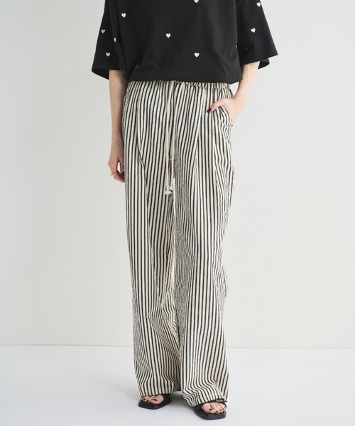 MERLOT（メルロー）の「ストライプイージーロングパンツ（その他パンツ・レディース・ブラック/ブラウン・FREE）」の3枚目の写真