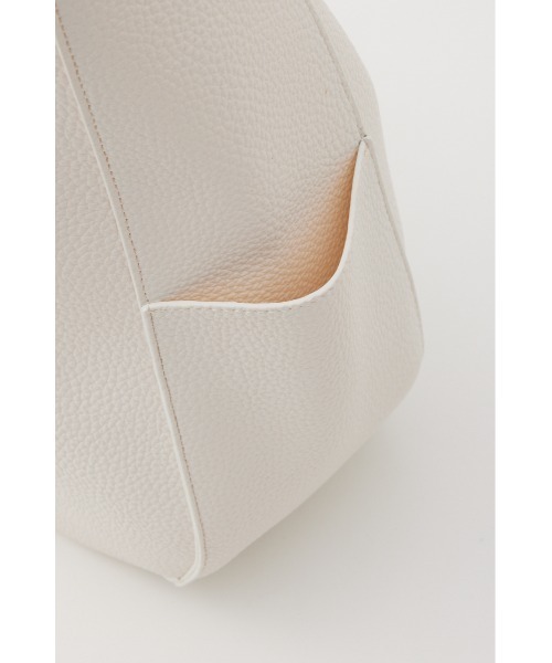 SLY（スライ）の「AIRY F/LEATHER CROSS BODY BAG エアリー フェイクレザー クロス ボディバッグ（ボディバッグ/ウエストポーチ・レディース・ブラック/オフホワイト・FREE）」の7枚目の写真