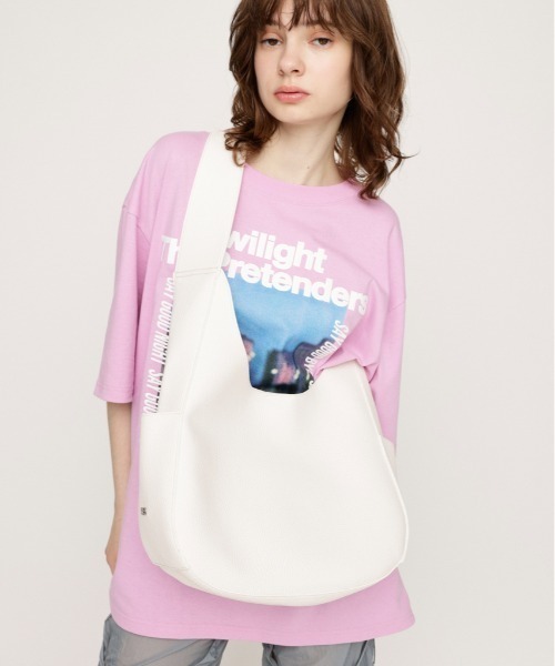 SLY（スライ）の「AIRY F/LEATHER CROSS BODY BAG エアリー フェイクレザー クロス ボディバッグ（ボディバッグ/ウエストポーチ・レディース・ブラック/オフホワイト・FREE）」の12枚目の写真