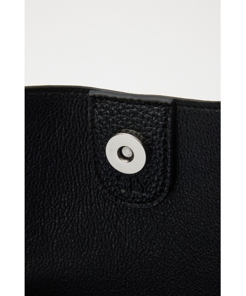 SLY（スライ）の「AIRY F/LEATHER CROSS BODY BAG エアリー フェイクレザー クロス ボディバッグ（ボディバッグ/ウエストポーチ・レディース・ブラック/オフホワイト・FREE）」の19枚目の写真