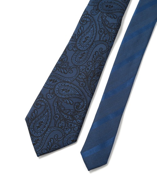 CROWDED CLOSET(クラウデッドクローゼット)の「<クレリックタイ>シャドーペイズリー柄/シャドーストライプ(同素材チーフ・ボウタイあり)(ネクタイ・メンズ・シルバー/ボルドー/ネイビー/オレンジ/ブルー・FREE)」の10枚目の写真