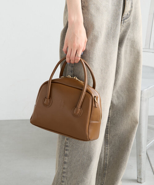 loti（ロティ）の「loti エンボスロゴボストン（ボストンバッグ・レディース・ブラウン/ベージュ/ブラック・ONE SIZE）」の10枚目の写真