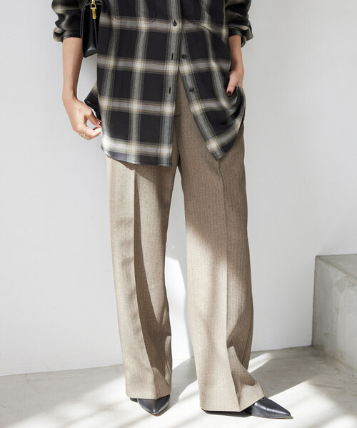 SLOBE IENA（スローブイエナ）の「PE SHARK 1タックストレートパンツ