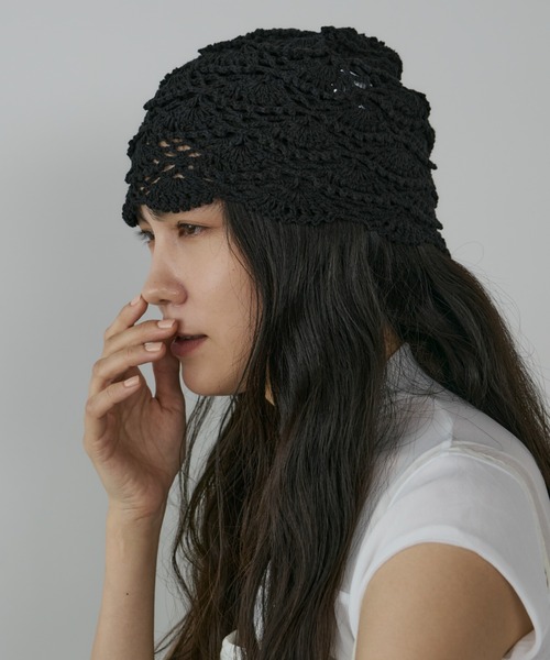 ブラック リブ編み ビーニー 帽子 Libra Cue（リブラ キュー）の「レース編みニットキャップ（ニット