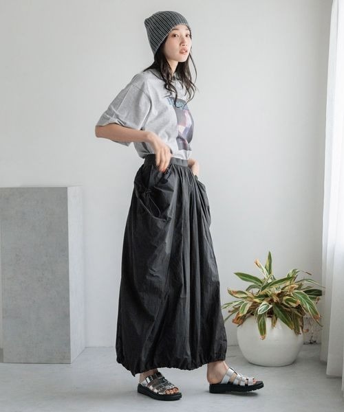 LOWRYS FARM(ローリーズファーム)の「ドロストコクーンスカート 133510(スカート・レディース・カーキ/ブラック/アイボリー・FREE)」の6枚目の写真