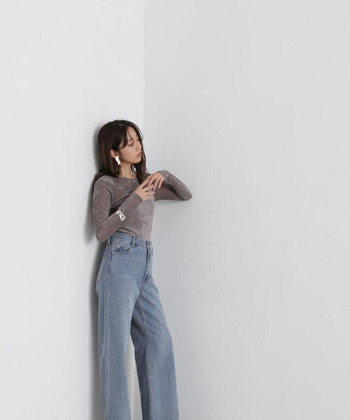 NATURAL BEAUTY BASIC(ナチュラルビューティーベーシック)の「◇【Oggi・美人百花掲載】ベロアボートネックカットソー(Tシャツ/カットソー・レディース・オリーブ/ブラック/オフホワイト/グレー・FREE)」の13枚目の写真