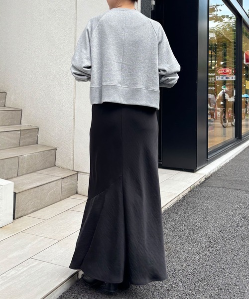 COLLAGE GALLARDAGALANTE（コラージュガリャルダガランテ）の「クロップドラメ裏毛スウェット/WEB限定（Tシャツ/カットソー・レディース・ゴールド/シルバー・FREE）」の11枚目の写真