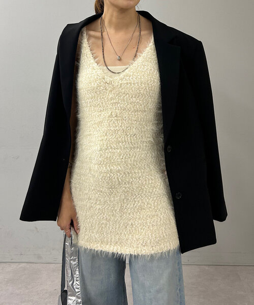 SHENERY(シーナリー)の「【レイヤードに◎】ポンポンヤーンキャミチュニック(ニット/セーター・レディース・アイボリー/グレー・FREE)」の8枚目の写真