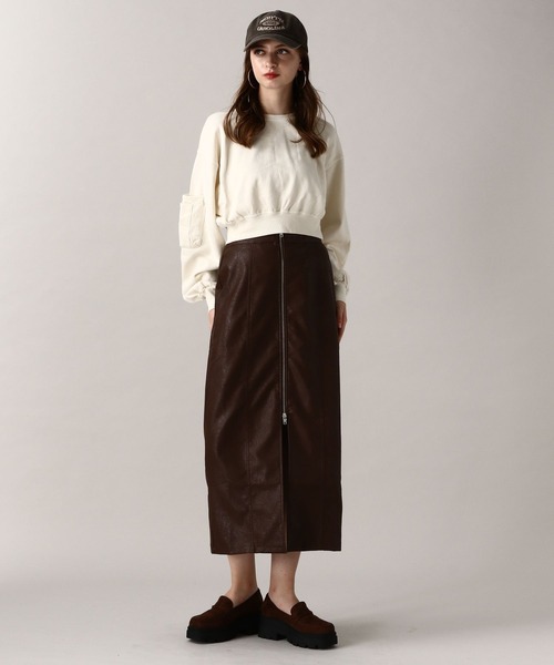 FOREVER 21（フォーエバー トゥエンティーワン）の「【2024FW】ピグメント裏毛スウェットプルオーバー（スウェット・レディース・オフホワイト/ネイビー/グレー/ピンク・FREE）」の9枚目の写真