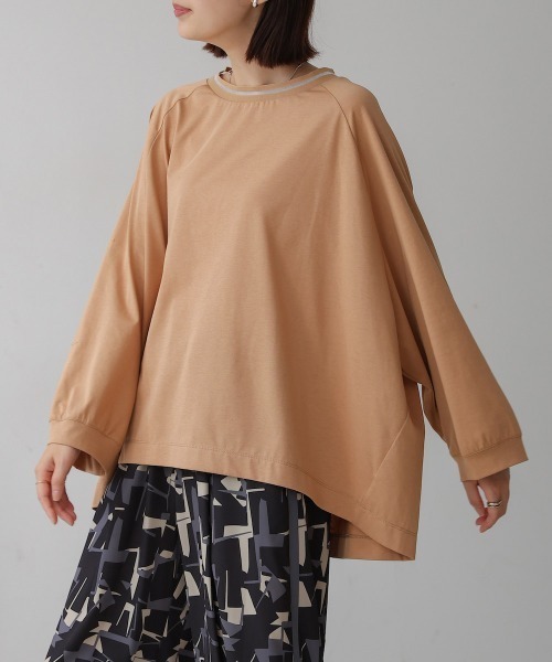 Bou Jeloud(ブージュルード)の「衿ライン2WAYスリーブプルオーバー(Tシャツ/カットソー・レディース・キャメル/パープル/ブラック・FREE)」の3枚目の写真