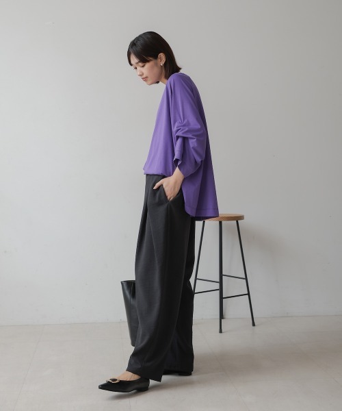 Bou Jeloud(ブージュルード)の「衿ライン2WAYスリーブプルオーバー(Tシャツ/カットソー・レディース・キャメル/パープル/ブラック・FREE)」の12枚目の写真