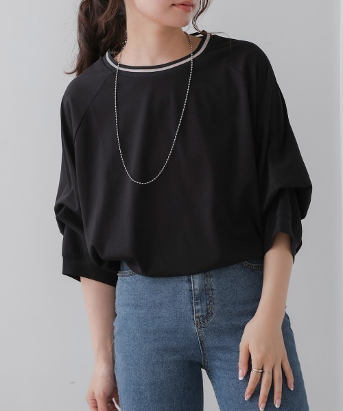 Bou Jeloud(ブージュルード)の「衿ライン2WAYスリーブプルオーバー(Tシャツ/カットソー・レディース・キャメル/パープル/ブラック・FREE)」の7枚目の写真