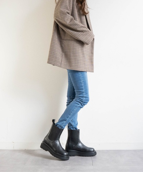 Fabby fabby（ファビィーファビィー）の「サイドゴアブーツ（ブーツ・レディース・ブラック・SMALL/MEDIUM/LARGE）」の5枚目の写真