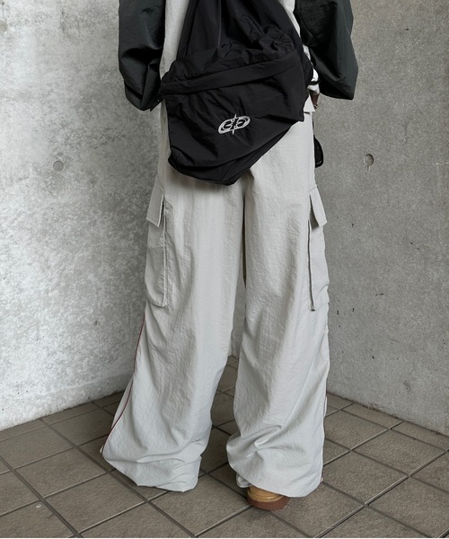 sedacle(セダクル)の「ナイロンカーゴパンツ【SETUP着用可能】(カーゴパンツ・メンズ・ベージュ/ライトグレー/チャコールグレー・SMALL/MEDIUM/LARGE)」の22枚目の写真
