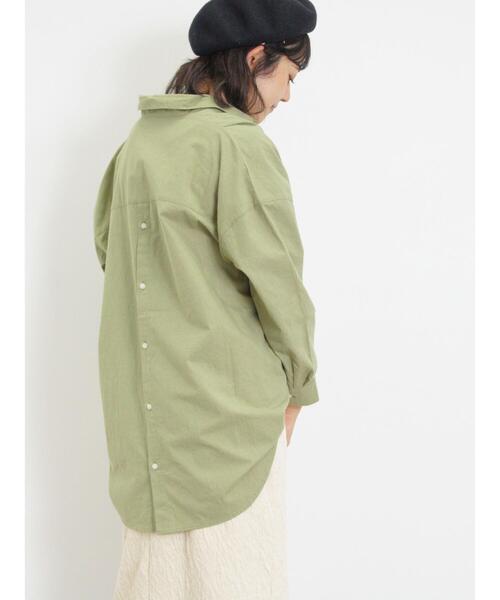 Samansa Mos2(サマンサ モスモス)の「後ろ釦スキッパーチュニック(シャツ/ブラウス・レディース・ブルー/グリーン/ベージュ/ブラック/オレンジ・F)」の3枚目の写真