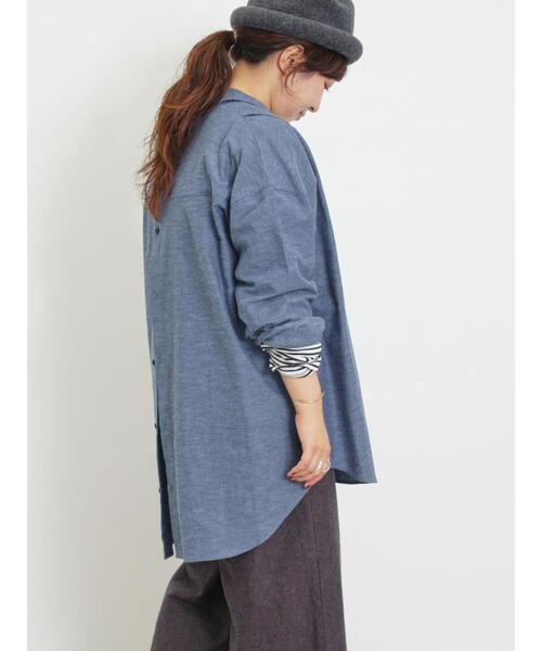 Samansa Mos2(サマンサ モスモス)の「後ろ釦スキッパーチュニック(シャツ/ブラウス・レディース・ブルー/グリーン/ベージュ/ブラック/オレンジ・F)」の11枚目の写真