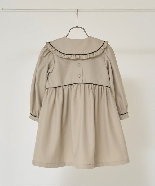 Lycee mine（リセマイン）の「【オケージョン】外せる衿付きワンピース（シャツワンピース・キッズ・ブラック/ライトベージュ/グレー・130cm/120cm/110cm/100cm）」の6枚目の写真
