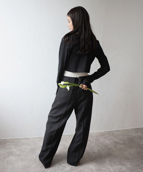 ENC（エンク）の「cropped crew neck pullover / クロップドクルーネックプルオーバー（Tシャツ/カットソー・レディース・チャコールグレー/オフホワイト/ブラック・FREE）」の17枚目の写真