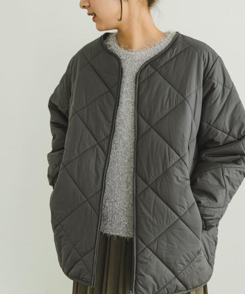 ITEMS URBANRESEARCH(アイテムズ アーバンリサーチ)の「中綿キルトノーカラージャケット(ダウンジャケット/コート・レディース・チャコールグレー/ベージュ/ライトベージュ・FREE)」の15枚目の写真