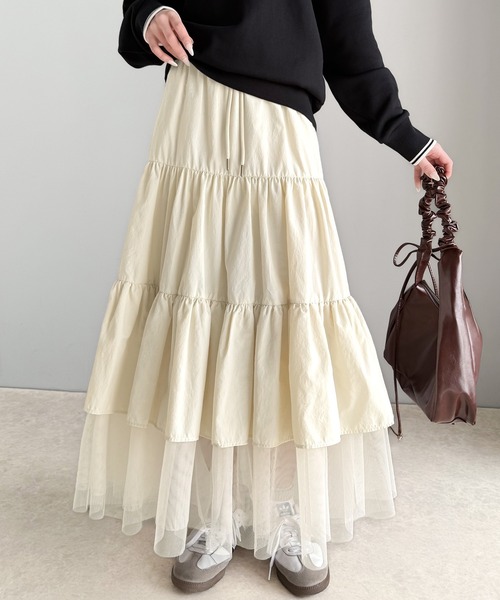 classicalelf(クラシカルエルフ)の「大人の愛されスカート。ナイロンチュールティアード ロングスカート (サイドラインあり・なしの2タイプ)(スカート・レディース・ホワイト系その他/ブラック×ホワイト/アイボリー/ブラック・X-LARGE/SMALL/MEDIUM/LARGE)」の1枚目の写真