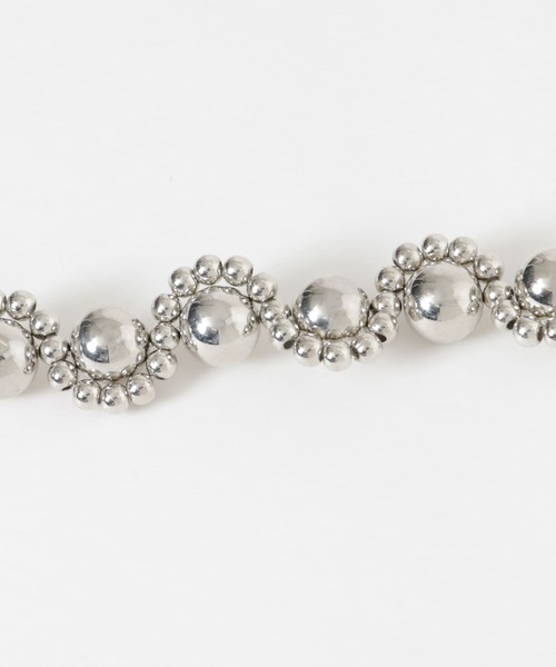 SMELLY（スメリー）の「メタルビーズマンテルネックレス（ネックレス・レディース・シルバー・-）」の8枚目の写真