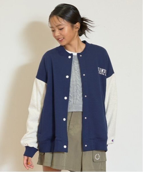 LOVETOXIC（ラブトキシック）の「【Champion】【綿100％】裏起毛スタジャン（スタジャン・キッズ・ネイビー/ブラック・L/M/S）」の2枚目の写真