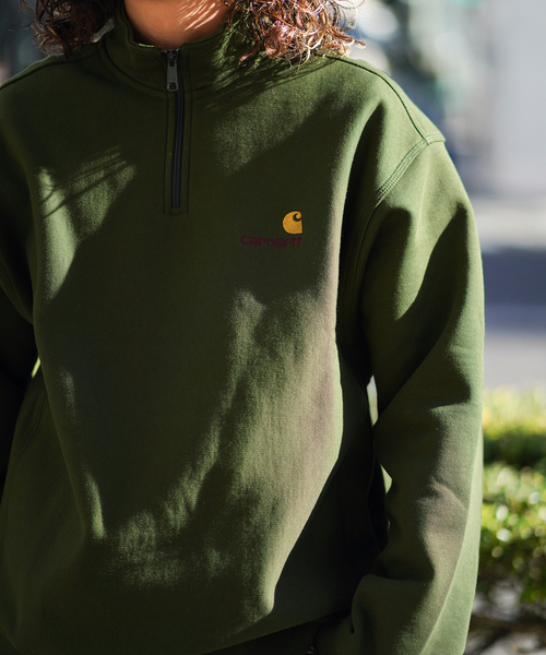 Carhartt WIP(カーハートダブリューアイピー)の「CARHARTT WIP / カーハート ダブリューアイピー HALF ZIP AMERICAN SCRIPT SWEAT(スウェット・メンズ・グリーン/グレー/ブラック・LARGE/MEDIUM)」の3枚目の写真