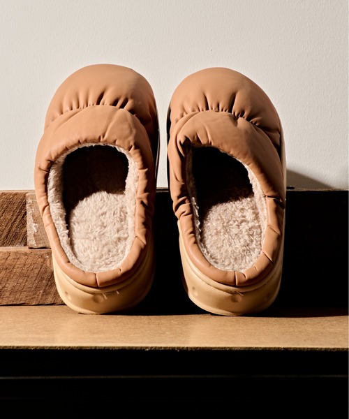 CALIFORNIA OUTFITTERS(カリフォルニア アウトフィッターズ)の「2-11E91 ダウン調 もこもこ あったか スリッパ ルームシューズ 防寒(サンダル・レディース・ブラック/ブラウン・40-41/38-39/36-37)」の13枚目の写真