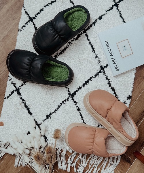 CALIFORNIA OUTFITTERS(カリフォルニア アウトフィッターズ)の「2-11E91 ダウン調 もこもこ あったか スリッパ ルームシューズ 防寒(サンダル・レディース・ブラック/ブラウン・40-41/38-39/36-37)」の17枚目の写真