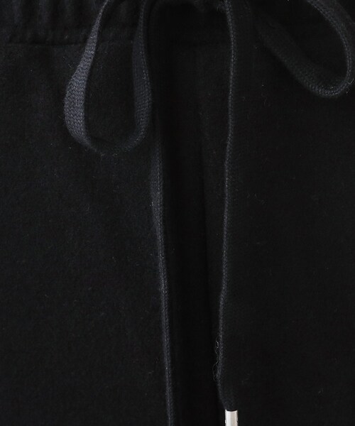 SHOO・LA・RUE（シューラルー）の「【S-LL】脚のラインをきれいに見せる サイドライン起毛イージーパンツ（その他パンツ・レディース・ブラック/ライトグレー・02/01/04/03）」の6枚目の写真