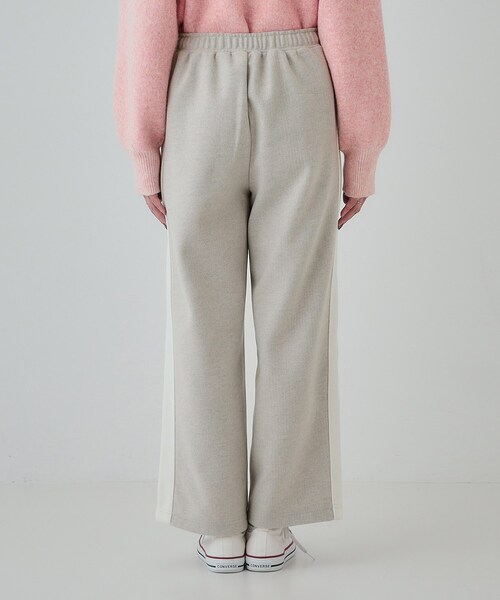 SHOO・LA・RUE（シューラルー）の「【S-LL】脚のラインをきれいに見せる サイドライン起毛イージーパンツ（その他パンツ・レディース・ブラック/ライトグレー・02/01/04/03）」の13枚目の写真