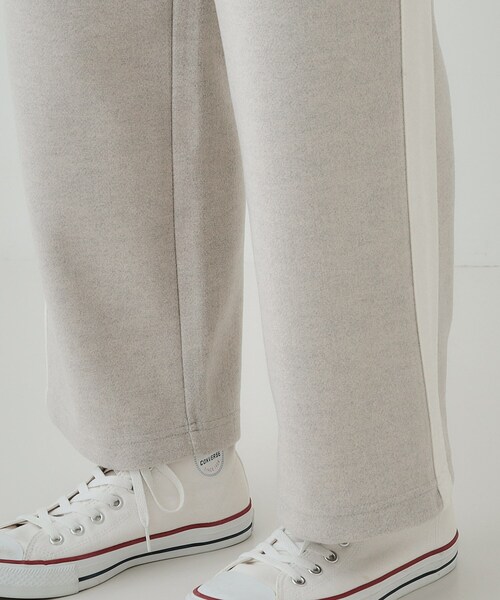 SHOO・LA・RUE（シューラルー）の「【S-LL】脚のラインをきれいに見せる サイドライン起毛イージーパンツ（その他パンツ・レディース・ブラック/ライトグレー・02/01/04/03）」の17枚目の写真