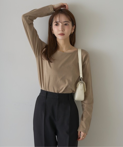 &. NOSTALGIA(アンドドットノスタルジア)の「【ZOZO限定】ラウンドネックTシャツ(Tシャツ/カットソー・レディース・グレー/ホワイト/ベージュ・M)」の13枚目の写真