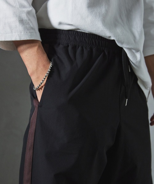 JOURNAL STANDARD relume（ジャーナルスタンダード　レリューム）の「【ZOZO限定】サイドラインパンツ（その他パンツ・メンズ・ネイビー/ベージュ/ブラック・XS/S/M/L/XL）」の5枚目の写真