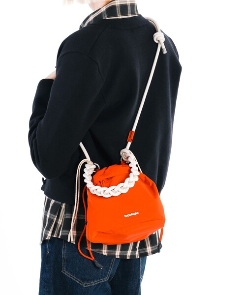 Topologie（トポロジー）の「Topologie /  REVERSIBLE BUCKET（ハンドバッグ・レディース・ブラック/オリーブ/レッド・ONE SIZE）」の12枚目の写真